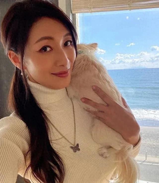 小早川怜子